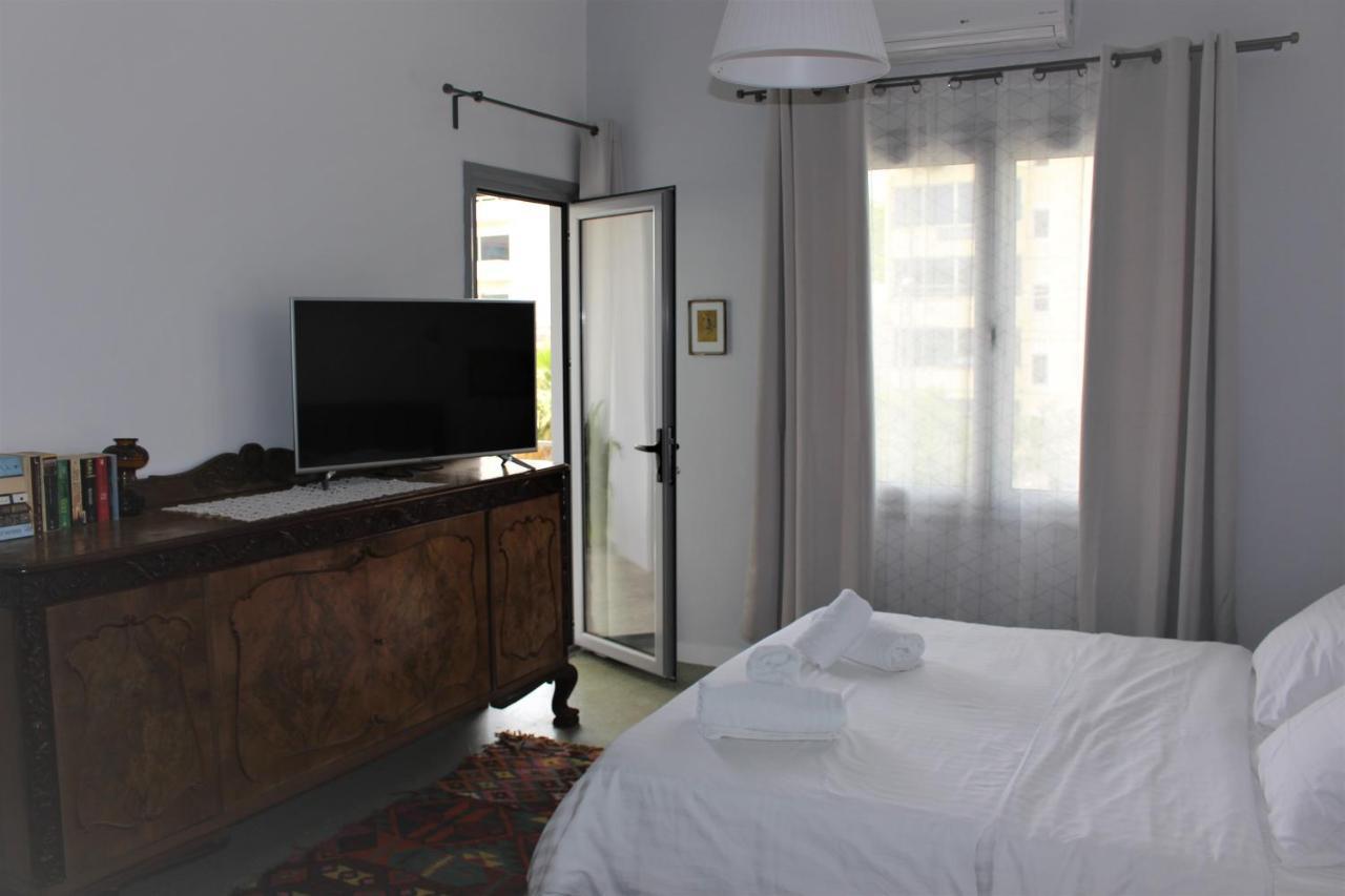 A Litte Taste Of Home Guest House เอเธนส์ ภายนอก รูปภาพ